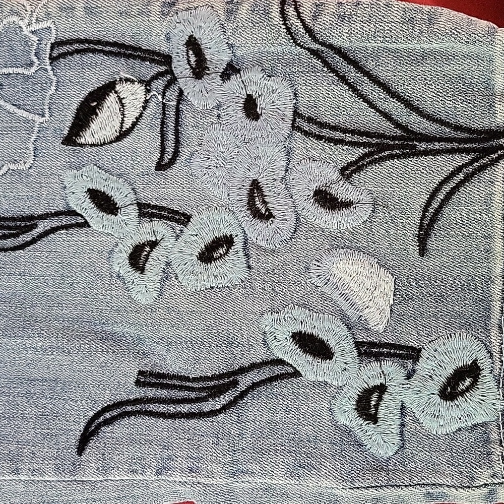 Laurie Felt womens classic slim leg jeans sz 22w floral embroidery - Picture 10 of 11